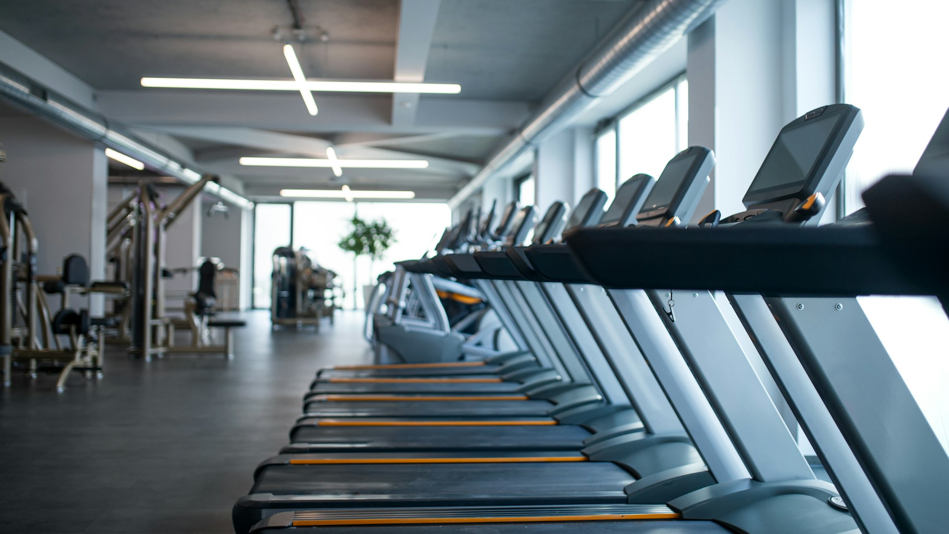 Question-Based Fitness Facility Cleaning That Protects Member Retention