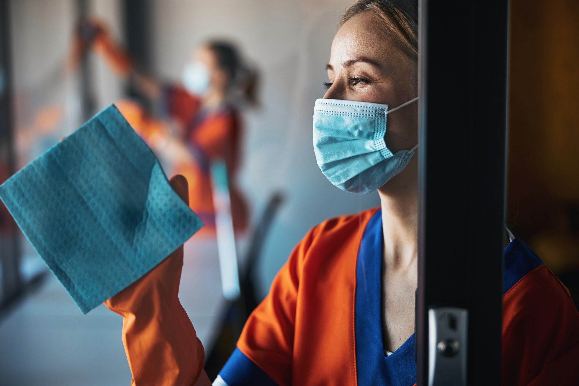 Evaluating Commercial Cleaning Crews for 24-7 Distribution Centers