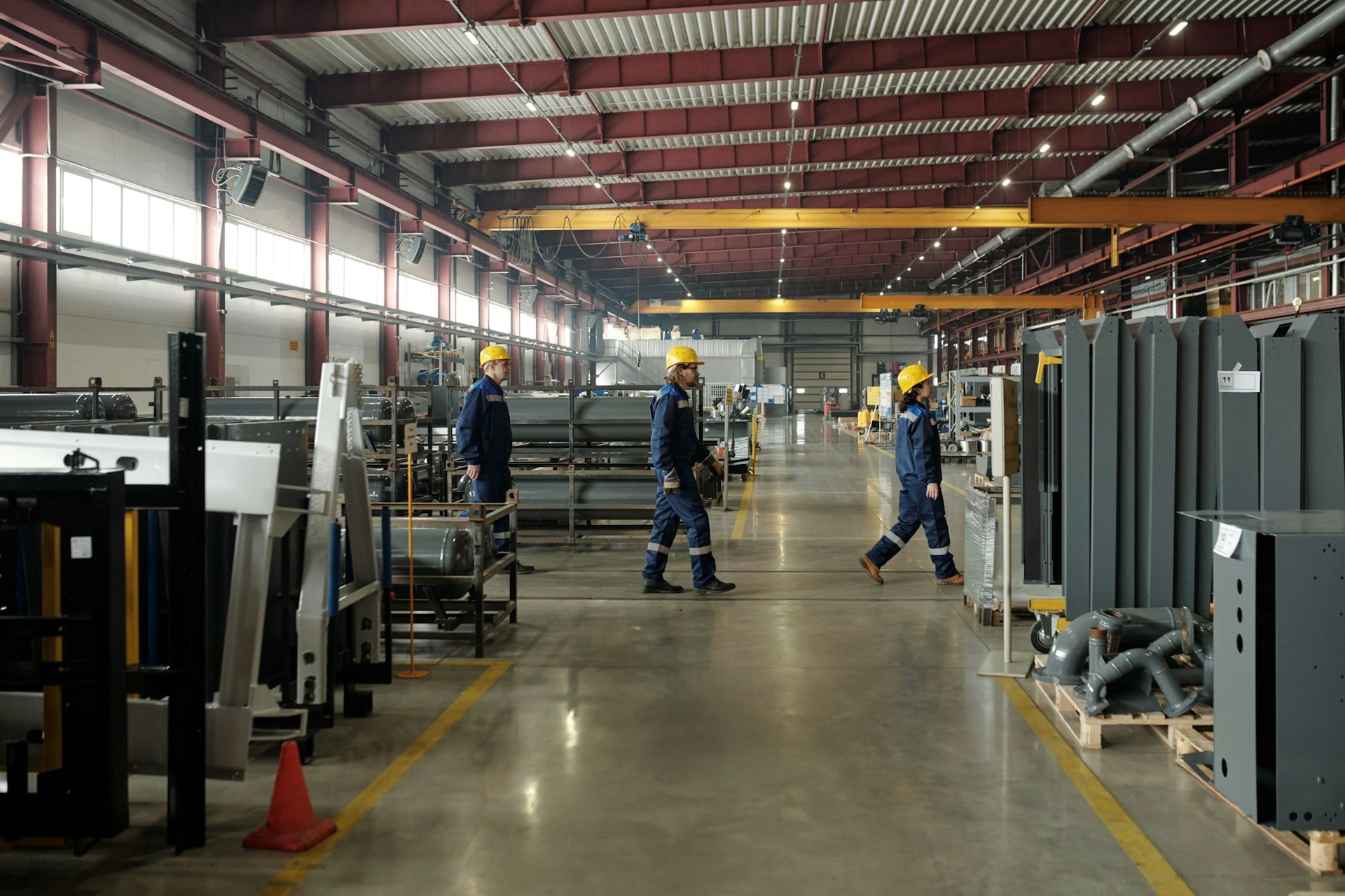 Common Industrial Janitorial Services Gaps That Slow Production