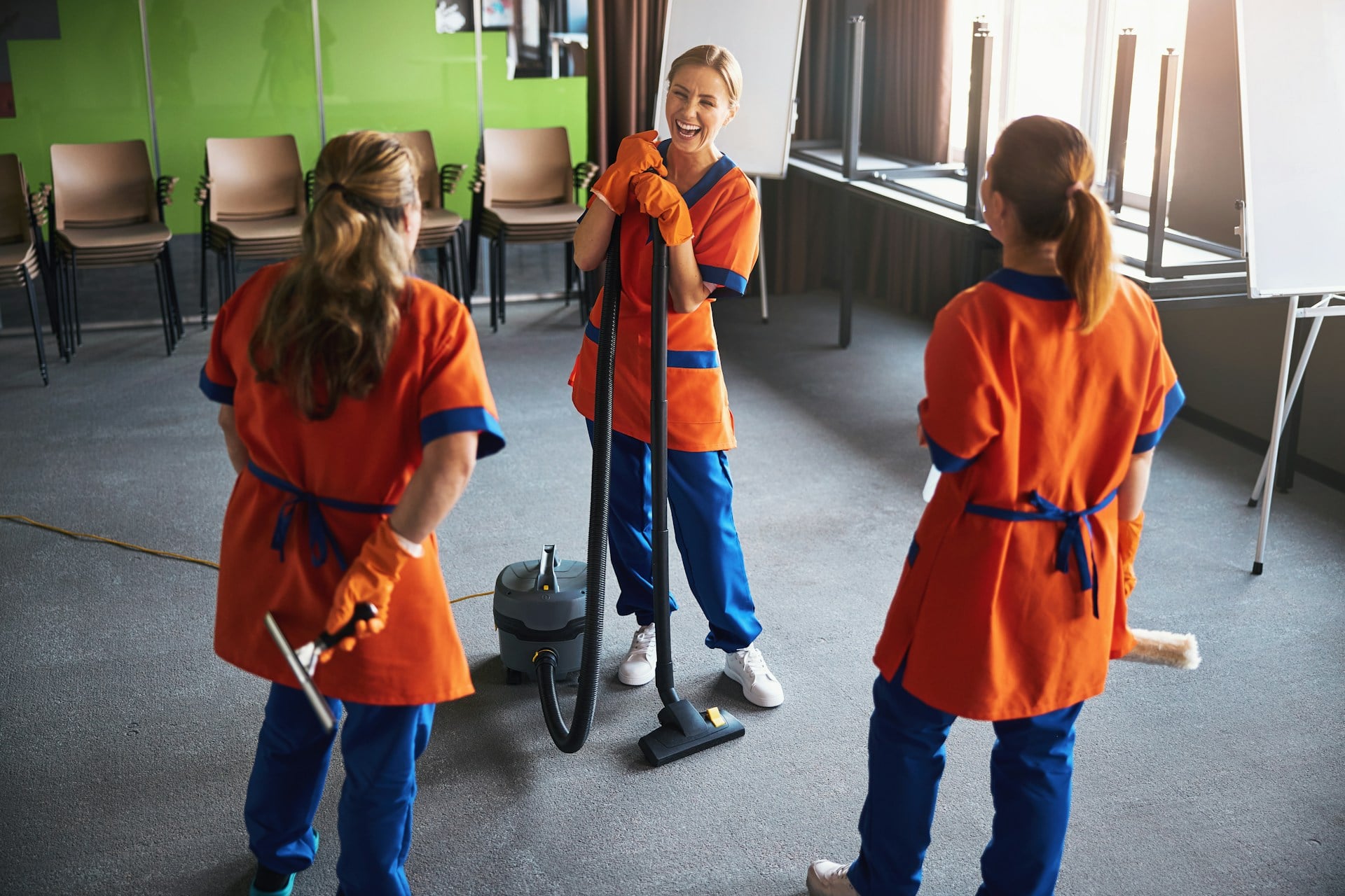 Scheduling Commercial Janitorial Services Around Peak Foot Traffic