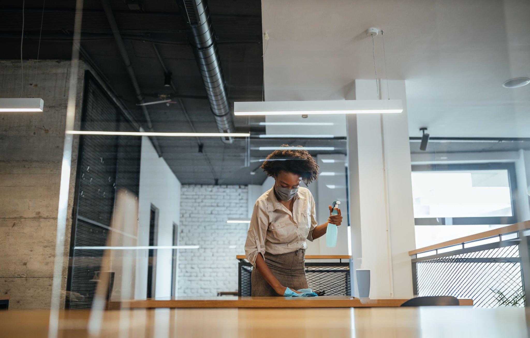 How a Healthcare Cleaning Company Prepares for Q4 Surges