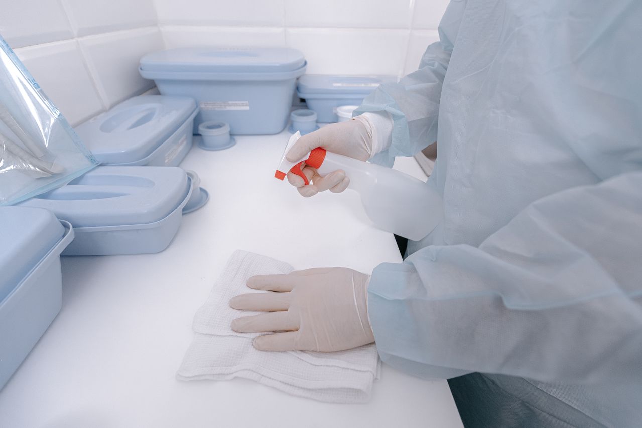Signs Your Healthcare Facility Cleaning Is Straining Clinical Staff