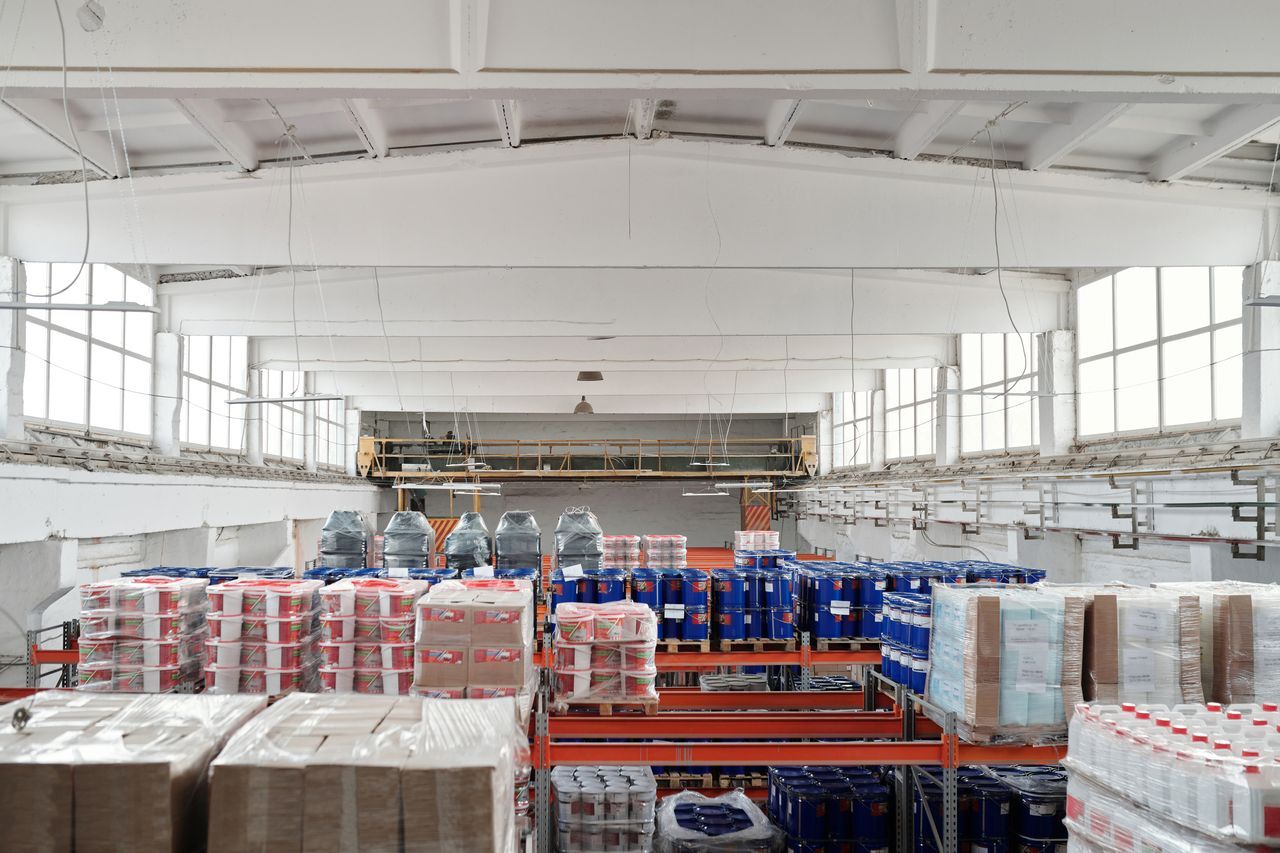 What Facility Managers Miss About Warehouse Sanitation Services