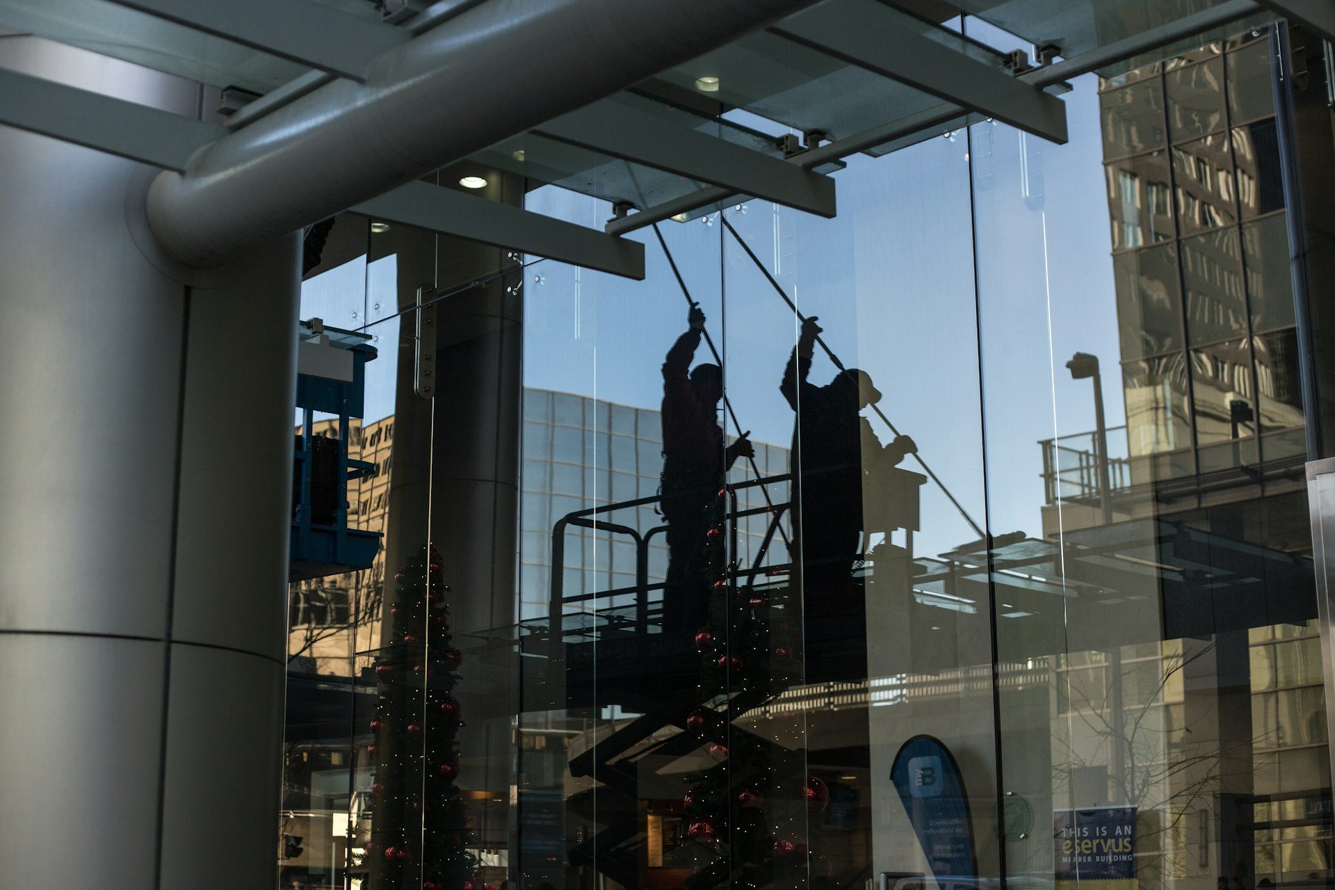Commercial Window Cleaning During Early Winter Months