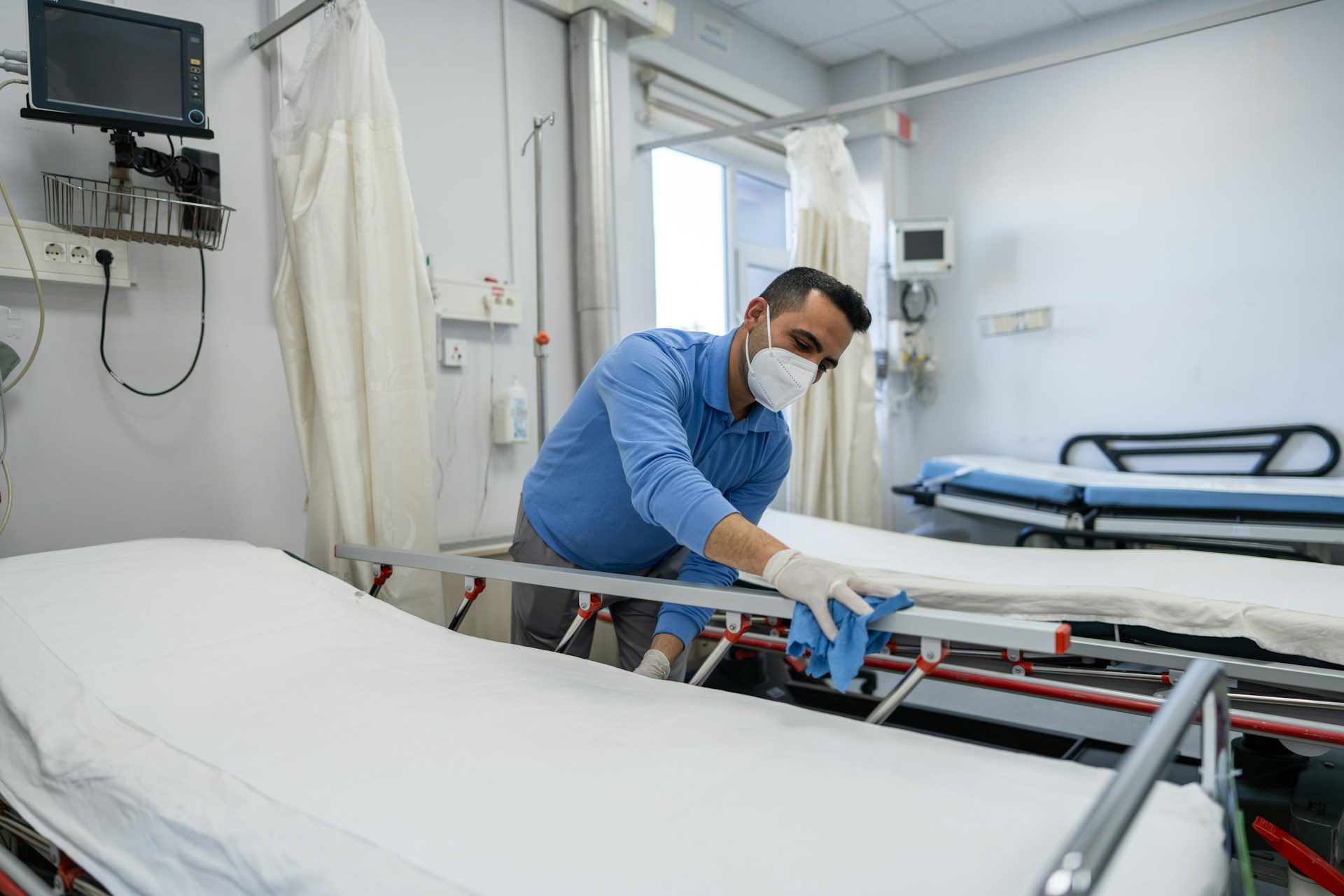 Scheduling Hospital Cleaning Services Around Surgery Blocks