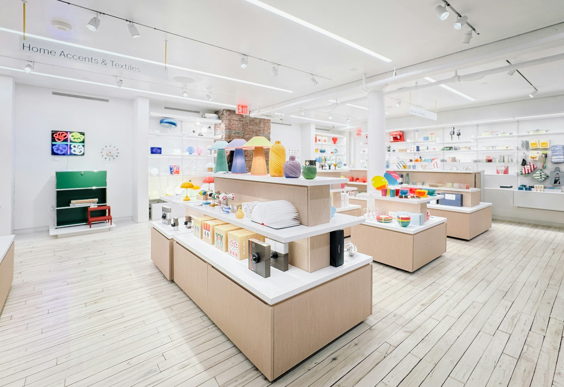 Questioning Your Retail Cleaning Company’s Role in Brand Perception